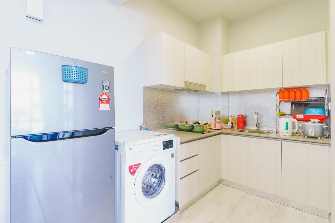 Full Seaview 2R1B Condo For 6Pax In Kota Kinabalu Exteriör bild