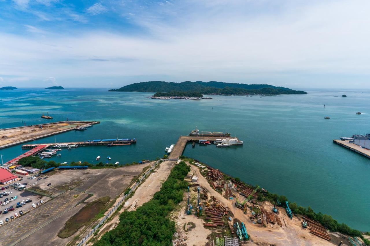 Full Seaview 2R1B Condo For 6Pax In Kota Kinabalu Exteriör bild