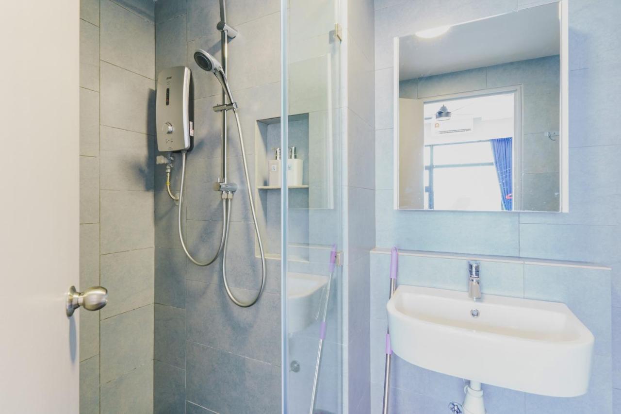 Full Seaview 2R1B Condo For 6Pax In Kota Kinabalu Exteriör bild